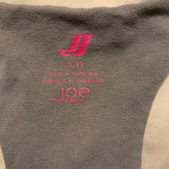 Tank Top, Workout with built in bra. Size small - Picture 3 of 3